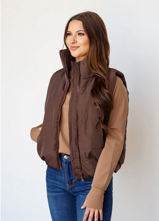 BROWN CLOUD VEST RD
ESSENTIALS-Fallon Taylor